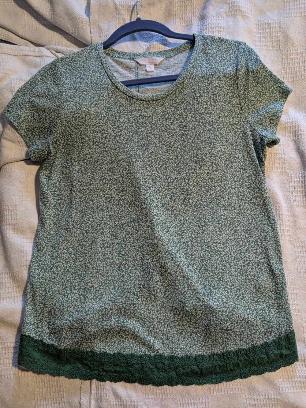 Lauren Conrad Green Floral Lace-Hem Tee